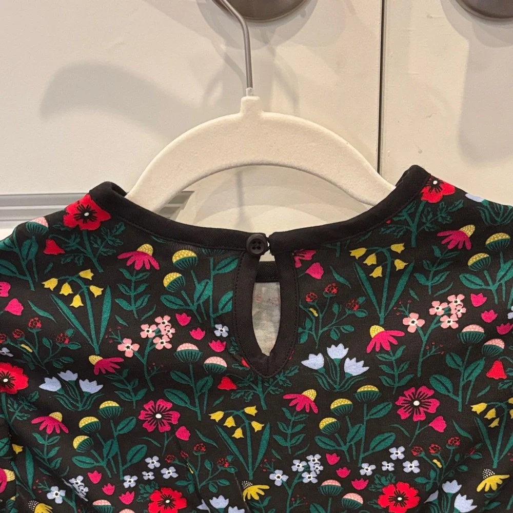 NWT Hanna Andersson LS Ruffle Dress Pockets, Garden Dream Black, Size 120 (US6-7
